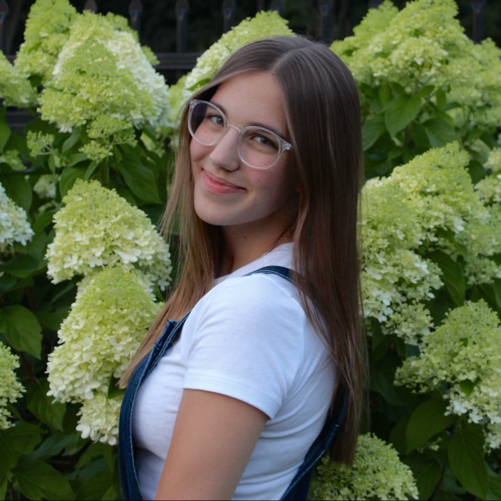 Meet your Posher, Natalie
